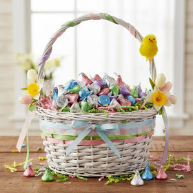Yummy Chew Easter Kisses milk chocolate with pastel foil wrappers.