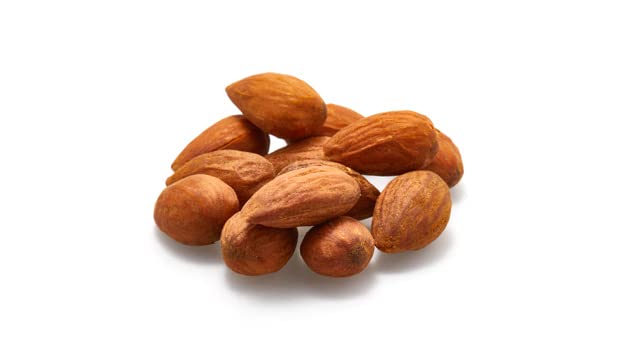 Yupik almonds – versatile salad topping with natural nutty flavor.
