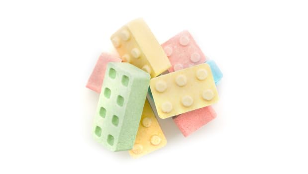 Yupik Candy Blox gluten-free and kosher, ideal for allergy-conscious gatherings.