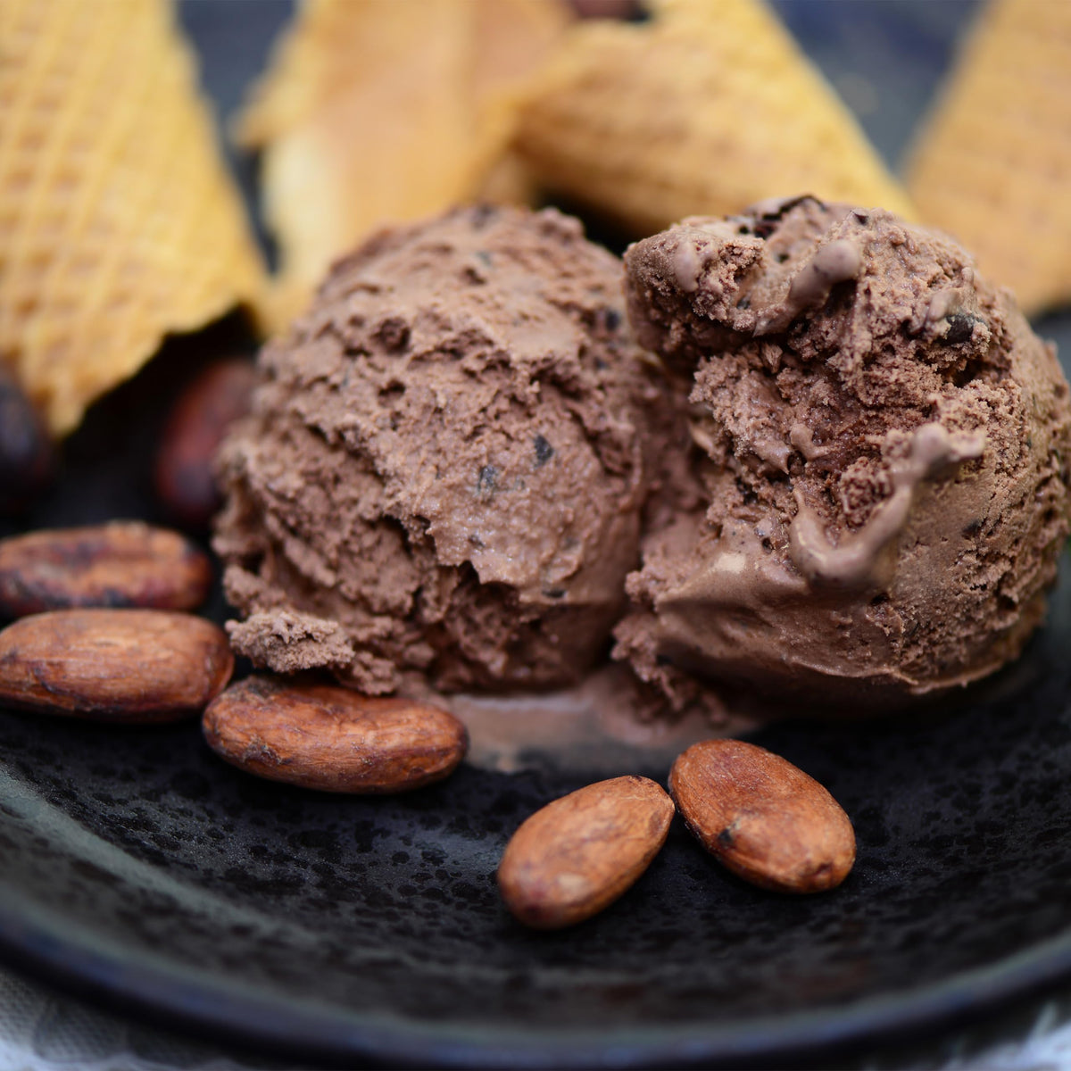 Yupik ground cacao powder ideal for hot chocolate and baking.