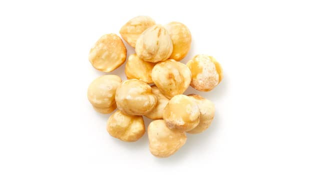 Yupik hazelnuts in a bowl, crunchy snack ready to enjoy.