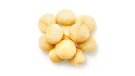 Close-up of creamy texture macadamia nuts from Yupik, perfect for toppings and creamy recipes.
