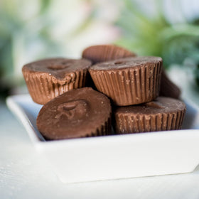 Yupik mini peanut butter cups baking ideas displayed with brownies