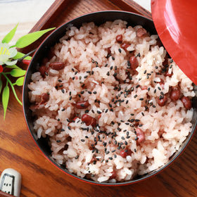 Yupik Organic Adzuki Beans close-up, creamy texture for stews.