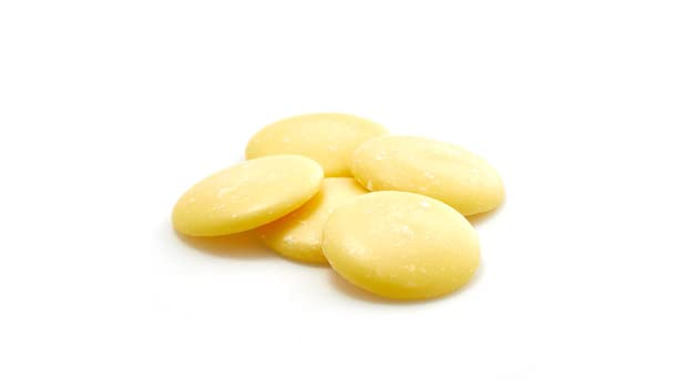 Yupik Organic Cocoa Butter Wafers melted for smooth chocolate