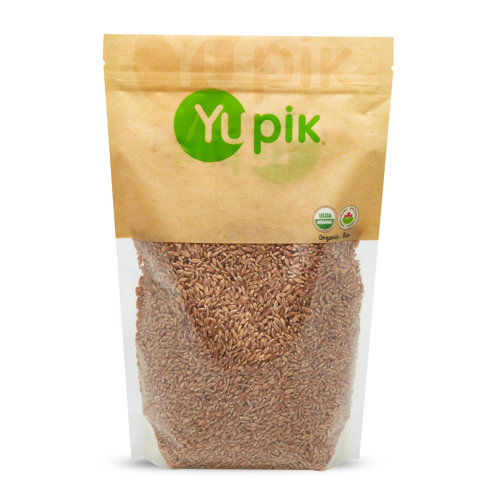 Yupik Organic Farro pack shot; nutty flavor and chewy texture ideal for soups and salads.