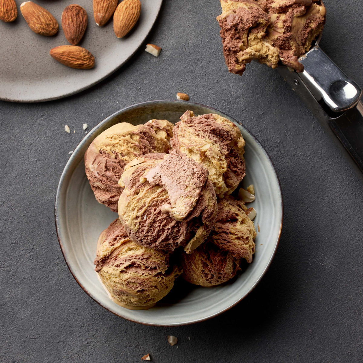 Yupik organic kosher almonds – certified organic and kosher quality.
