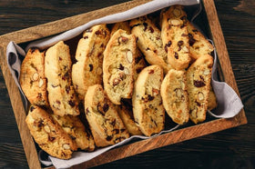 Yupik organic sliced almonds skins baking-ingredient adds texture and protein