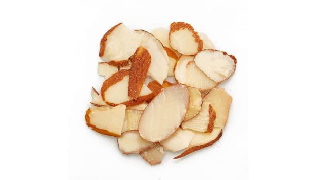 Yupik organic sliced almonds skins closeup texture highlighting crunchy bite for toppings