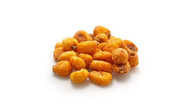 Yupik Toasted Corn Nuts salted closeup crunch, savory aroma perfect for beer pairing.