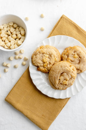 Yupik White Chocolate Chips snack plate, convenient gluten-free treat
