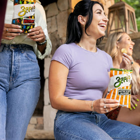 Zapp’s New Orleans Voodoo chips texture detail, Cajun flavor notes for bold snacking.