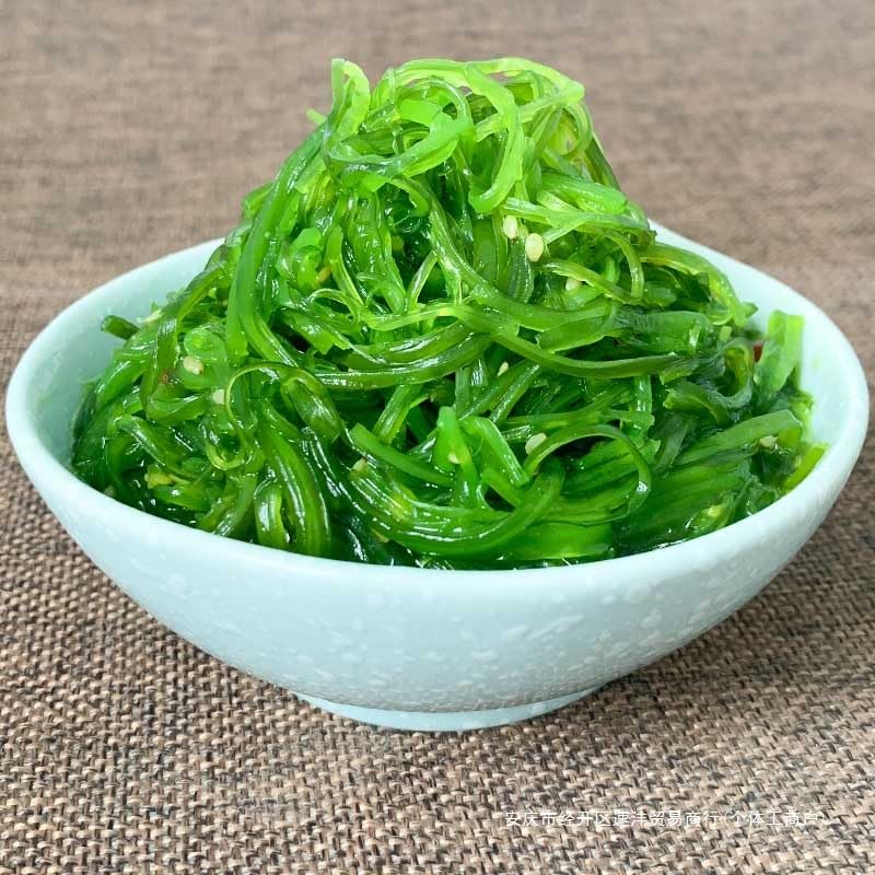 ZAYEMAIBUHAO sesame seasoned seaweed adds savory umami to dishes.