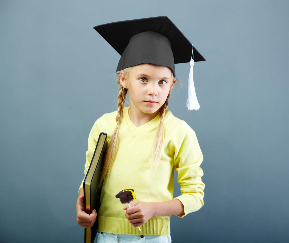 Zeesy graduation hat lollipops elevate goodie bags with style.