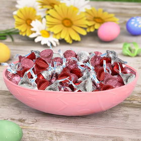 Zisbers Valentines Kisses candy bowl display adds festive charm.