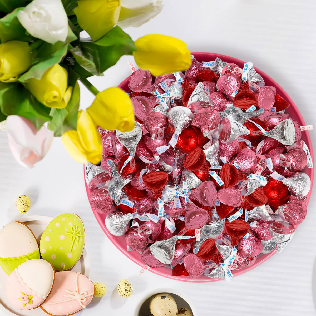 Zisbers Valentines Kisses chocolate close-up in festive wrappers, ready for gifting or sharing.