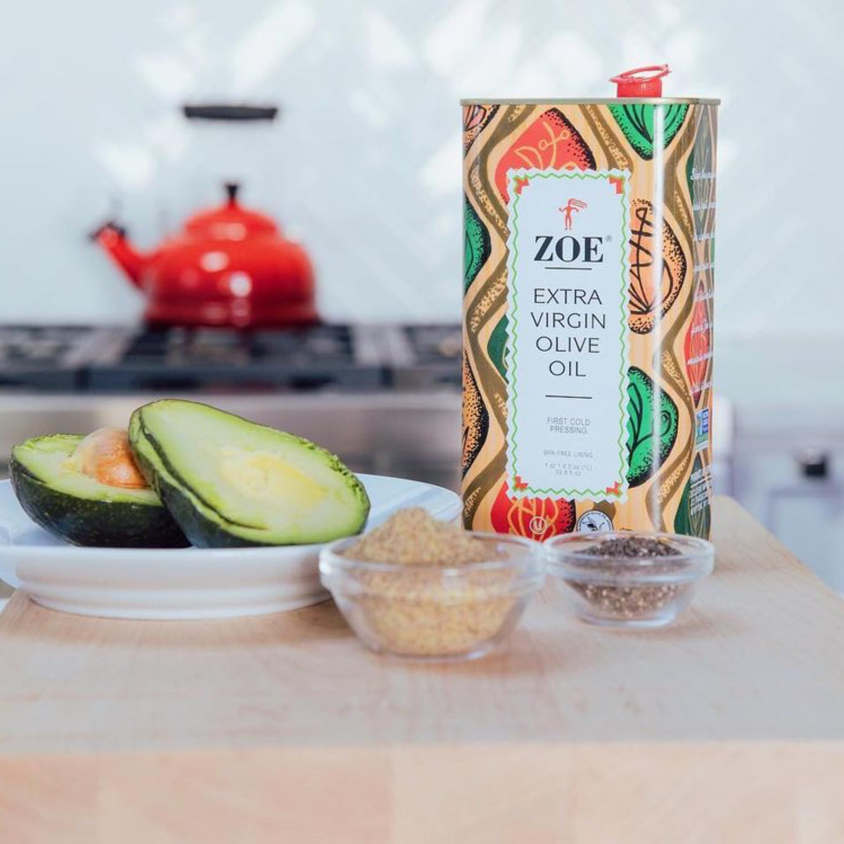 ZOE oil blends Picual and Hojiblanca varieties.